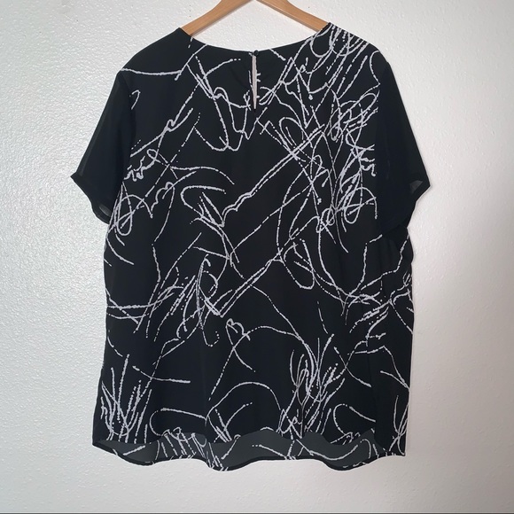 Ava & Viv (3X) Black Short Sleeve Blouse - Picture 3 of 4